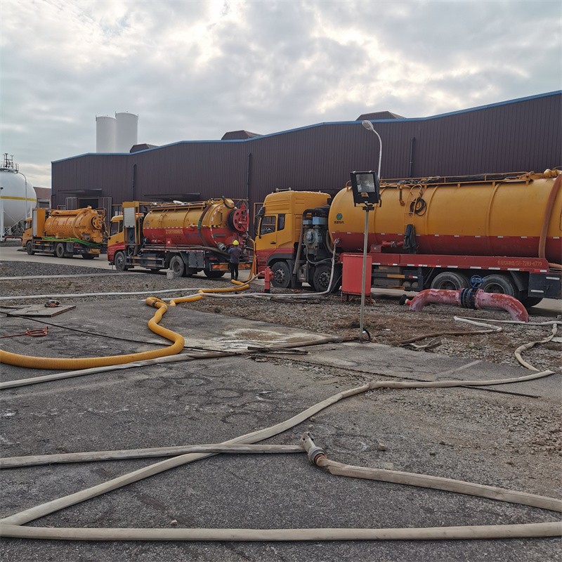 仁布污水池清理